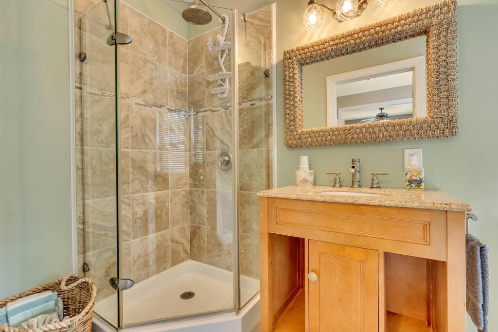 Saltwater Inn Белмар Экстерьер фото